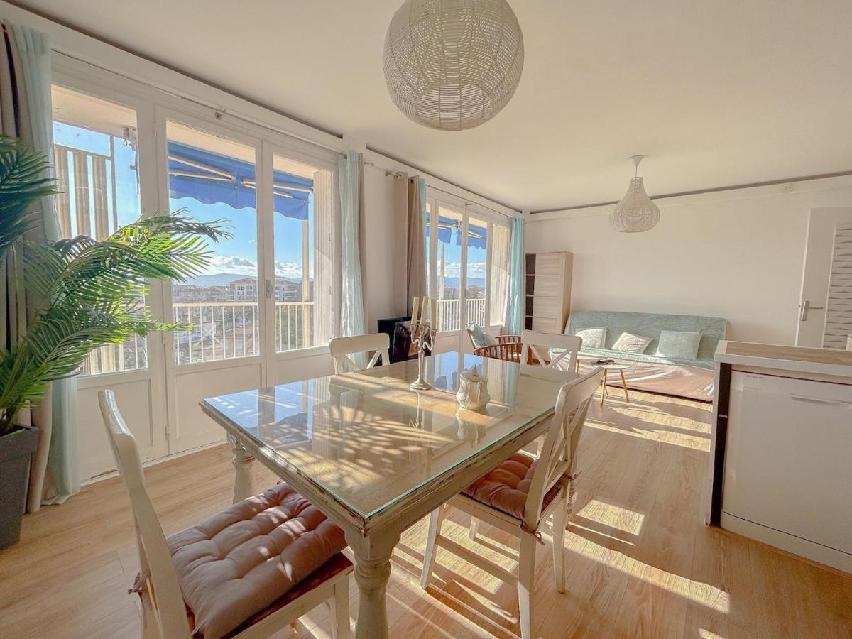 Ile D'or Spacieux Et Confortable A 100m De La Appartement Fréjus